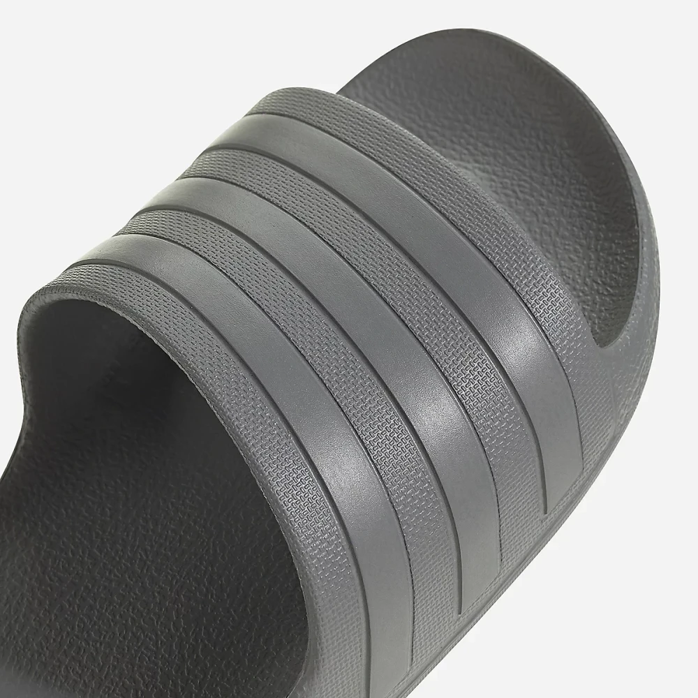 Claquettes de piscine femme Adilette Aqua Gris