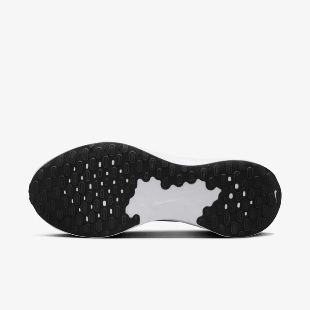 Nike Revolution 7