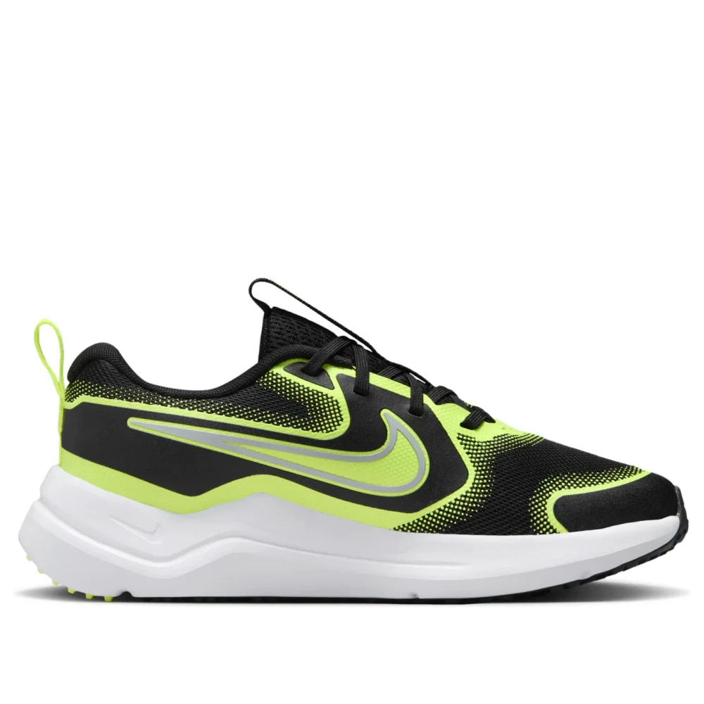 Nike Cosmic Runner