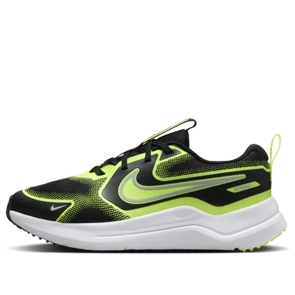 Nike Cosmic Runner