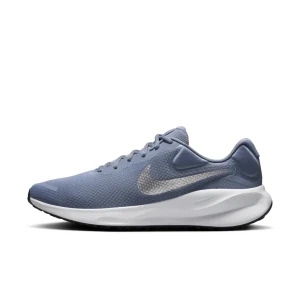 NIKE REVOLUTION 7