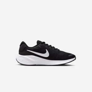 Nike Revolution 7