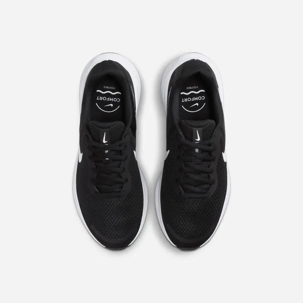 Nike Revolution 7